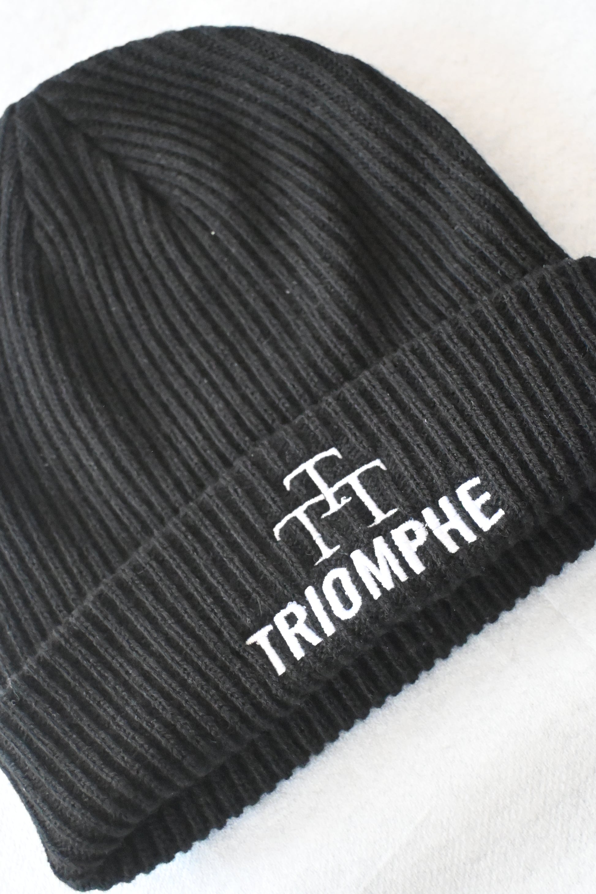 Bonnet noir Triomphe