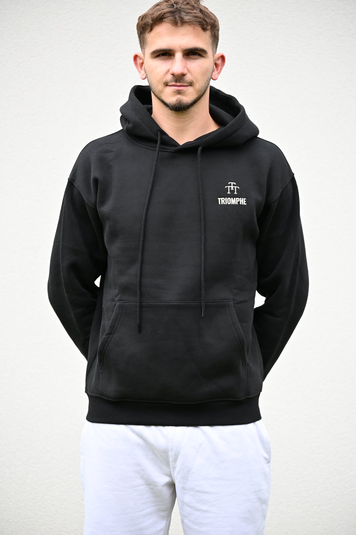 Sweat à capuche “Triomphe” – 100 % coton
