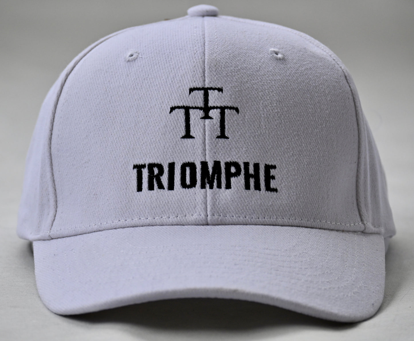 Casquette Blanche Brodée Triomphe
